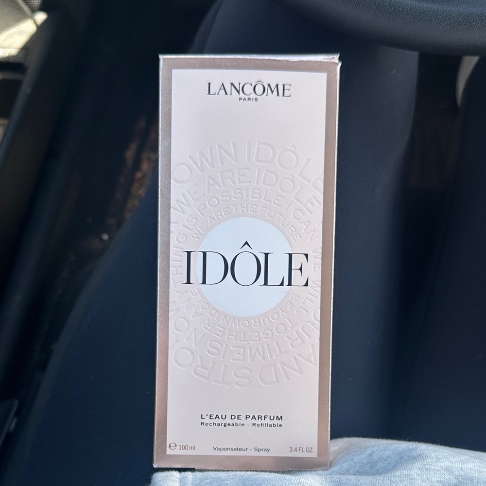 Lancome Idôle Eau de Parfum - Elegant Pink Packaging